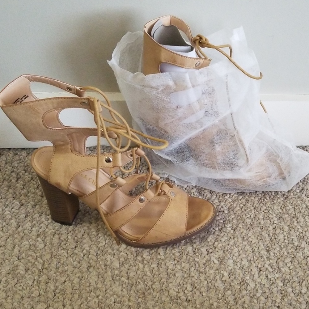 Chase & Chloe Benjamin Lace up Sandals